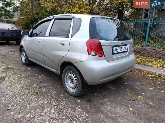 Серый Шевроле Авео, объемом двигателя 1.5 л и пробегом 221 тыс. км за 2700 $, фото 1 на Automoto.ua