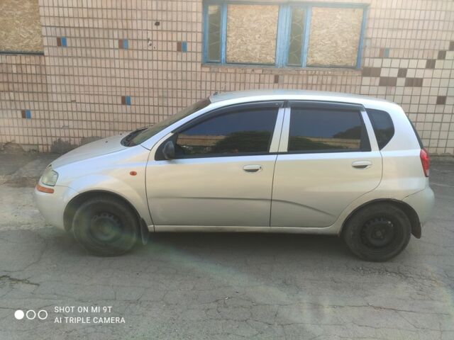 Сірий Шевроле Авео, об'ємом двигуна 1.5 л та пробігом 221 тис. км за 1750 $, фото 2 на Automoto.ua