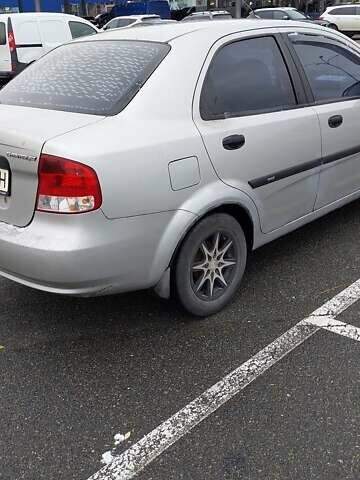 Серый Шевроле Авео, объемом двигателя 1.5 л и пробегом 159 тыс. км за 2700 $, фото 4 на Automoto.ua