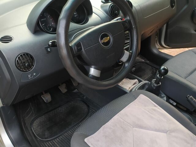 Серый Шевроле Авео, объемом двигателя 1.5 л и пробегом 120 тыс. км за 2500 $, фото 4 на Automoto.ua