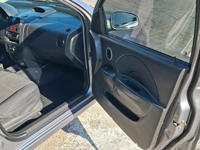 Серый Шевроле Авео, объемом двигателя 1.5 л и пробегом 265 тыс. км за 3500 $, фото 6 на Automoto.ua