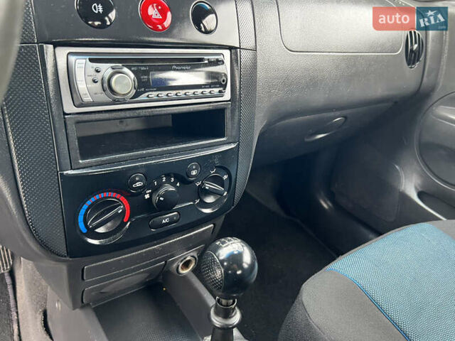 Серый Шевроле Авео, объемом двигателя 1.5 л и пробегом 225 тыс. км за 2850 $, фото 20 на Automoto.ua