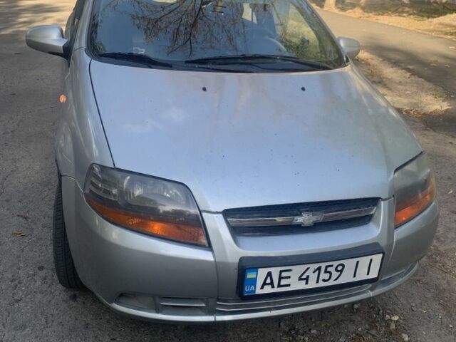 Серый Шевроле Авео, объемом двигателя 1.5 л и пробегом 198 тыс. км за 3200 $, фото 1 на Automoto.ua
