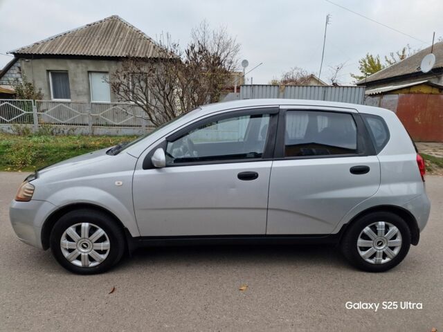 Серый Шевроле Авео, объемом двигателя 1.5 л и пробегом 1 тыс. км за 2400 $, фото 11 на Automoto.ua