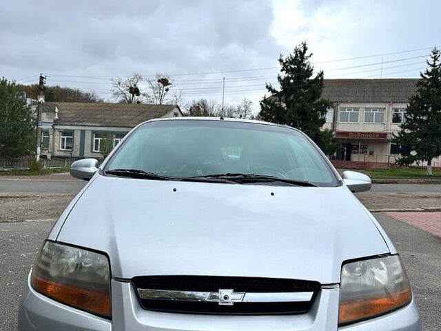 Сірий Шевроле Авео, об'ємом двигуна 1.5 л та пробігом 236 тис. км за 3200 $, фото 2 на Automoto.ua