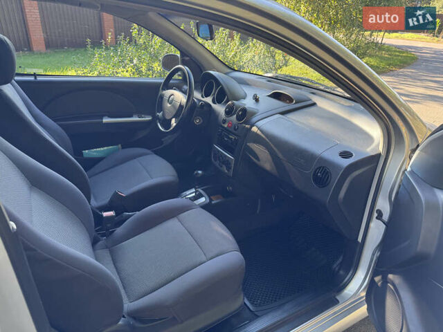 Серый Шевроле Авео, объемом двигателя 1.6 л и пробегом 155 тыс. км за 4100 $, фото 6 на Automoto.ua