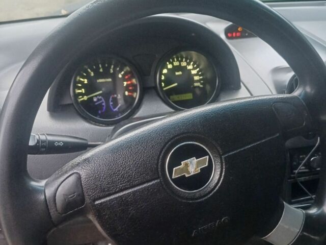 Серый Шевроле Авео, объемом двигателя 1.5 л и пробегом 477 тыс. км за 1700 $, фото 4 на Automoto.ua