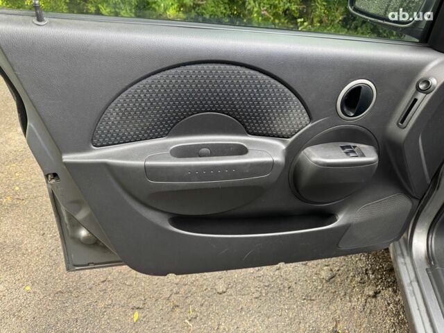 Серый Шевроле Авео, объемом двигателя 1.5 л и пробегом 168 тыс. км за 3390 $, фото 8 на Automoto.ua