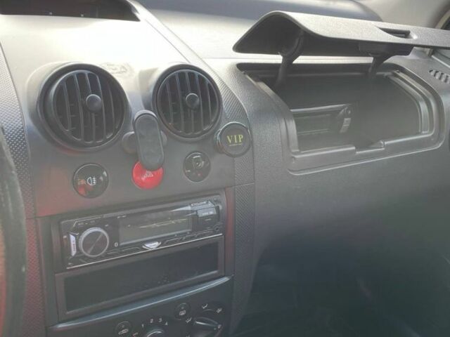 Сірий Шевроле Авео, об'ємом двигуна 1.5 л та пробігом 270 тис. км за 2700 $, фото 6 на Automoto.ua