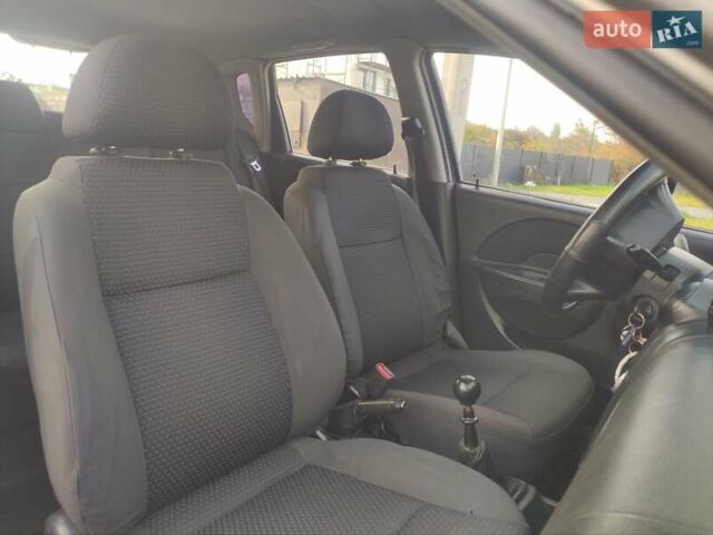 Серый Шевроле Авео, объемом двигателя 1.5 л и пробегом 232 тыс. км за 2450 $, фото 10 на Automoto.ua