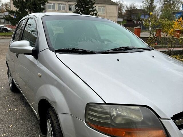 Сірий Шевроле Авео, об'ємом двигуна 1.5 л та пробігом 236 тис. км за 3200 $, фото 6 на Automoto.ua