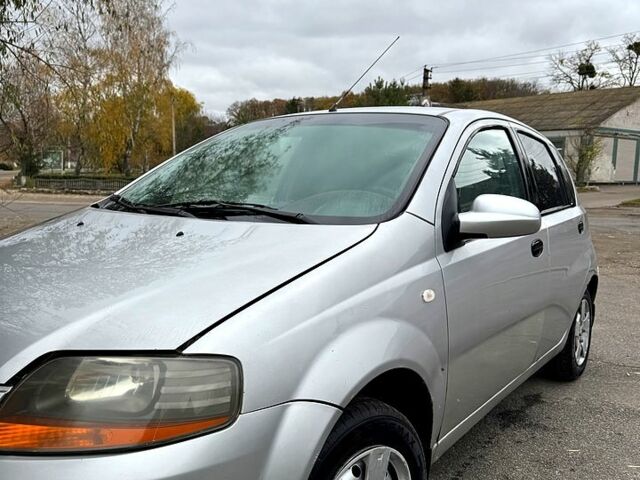 Сірий Шевроле Авео, об'ємом двигуна 1.5 л та пробігом 236 тис. км за 3200 $, фото 8 на Automoto.ua