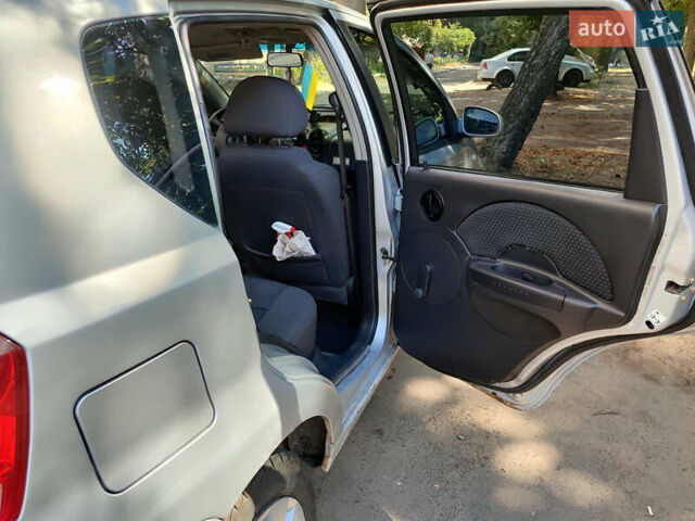 Сірий Шевроле Авео, об'ємом двигуна 1.5 л та пробігом 171 тис. км за 3500 $, фото 6 на Automoto.ua