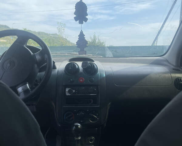 Серый Шевроле Авео, объемом двигателя 1.5 л и пробегом 190 тыс. км за 2900 $, фото 1 на Automoto.ua