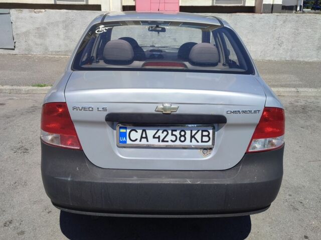 Серый Шевроле Авео, объемом двигателя 1.5 л и пробегом 290 тыс. км за 1500 $, фото 2 на Automoto.ua
