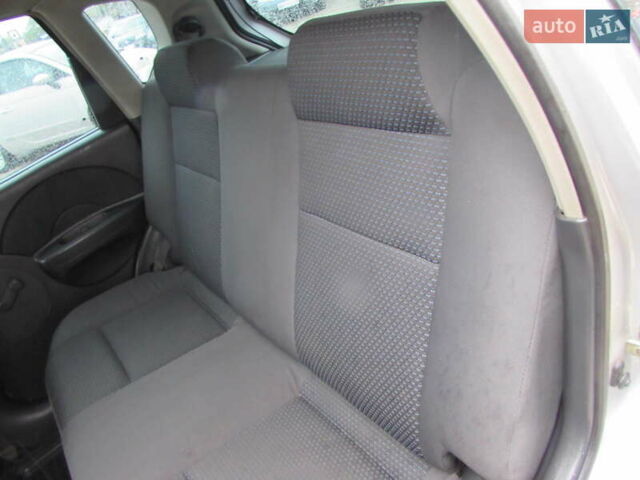 Серый Шевроле Авео, объемом двигателя 1.5 л и пробегом 229 тыс. км за 2900 $, фото 9 на Automoto.ua