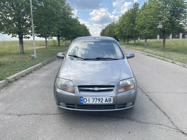 Сірий Шевроле Авео, об'ємом двигуна 1.5 л та пробігом 185 тис. км за 2950 $, фото 1 на Automoto.ua