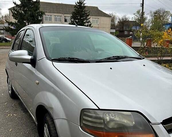 Серый Шевроле Авео, объемом двигателя 1.5 л и пробегом 236 тыс. км за 3200 $, фото 5 на Automoto.ua