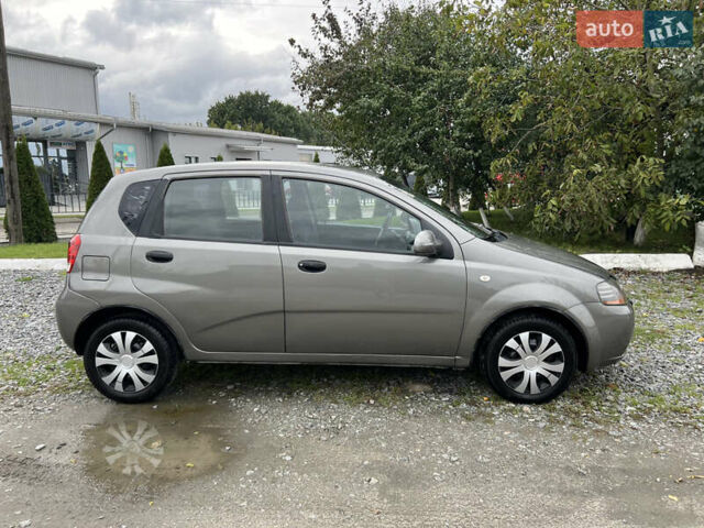 Серый Шевроле Авео, объемом двигателя 1.5 л и пробегом 225 тыс. км за 2850 $, фото 2 на Automoto.ua