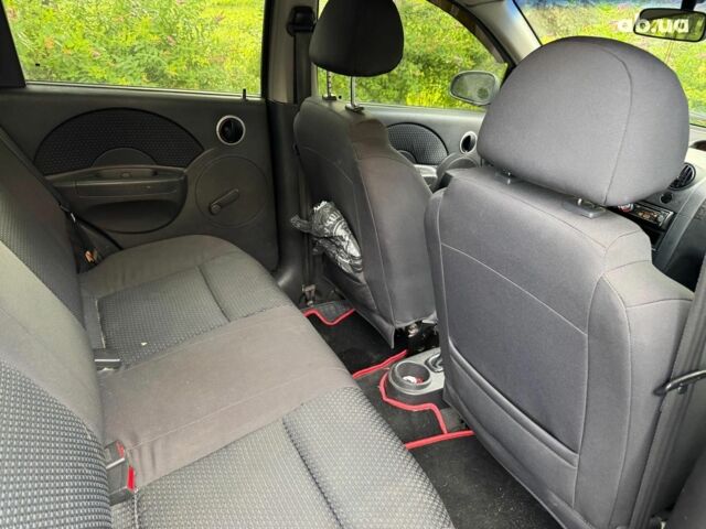 Серый Шевроле Авео, объемом двигателя 1.5 л и пробегом 168 тыс. км за 3390 $, фото 16 на Automoto.ua