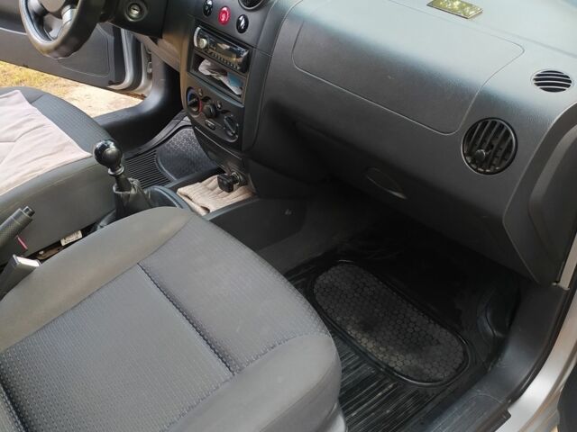 Серый Шевроле Авео, объемом двигателя 1.5 л и пробегом 120 тыс. км за 2500 $, фото 5 на Automoto.ua