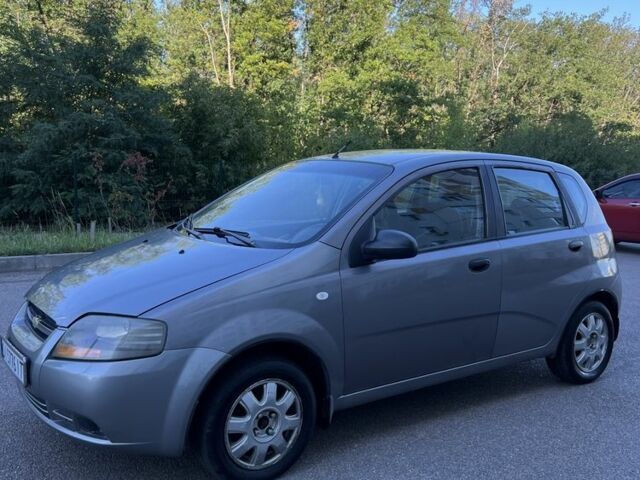 Серый Шевроле Авео, объемом двигателя 1.5 л и пробегом 277 тыс. км за 2600 $, фото 11 на Automoto.ua