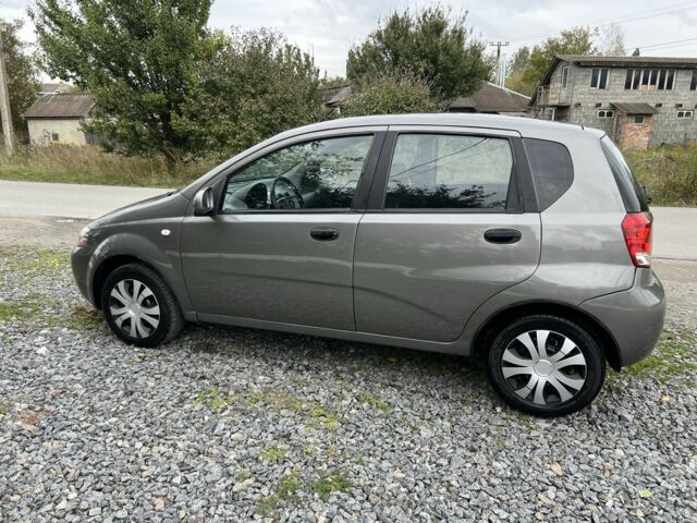 Серый Шевроле Авео, объемом двигателя 1.5 л и пробегом 225 тыс. км за 2850 $, фото 5 на Automoto.ua