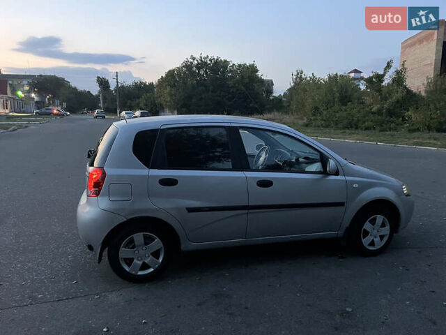 Серый Шевроле Авео, объемом двигателя 1.5 л и пробегом 260 тыс. км за 2200 $, фото 1 на Automoto.ua