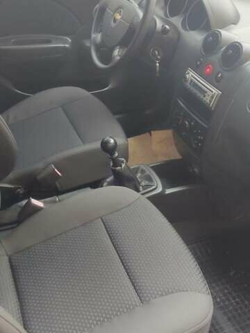 Серый Шевроле Авео, объемом двигателя 1.5 л и пробегом 166 тыс. км за 4300 $, фото 1 на Automoto.ua