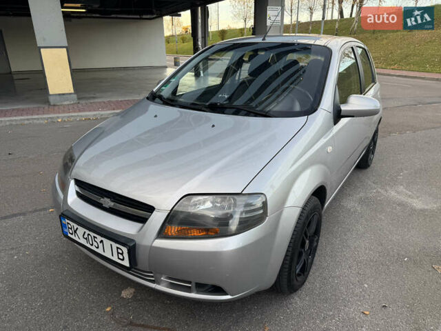 Серый Шевроле Авео, объемом двигателя 1.2 л и пробегом 220 тыс. км за 3450 $, фото 14 на Automoto.ua