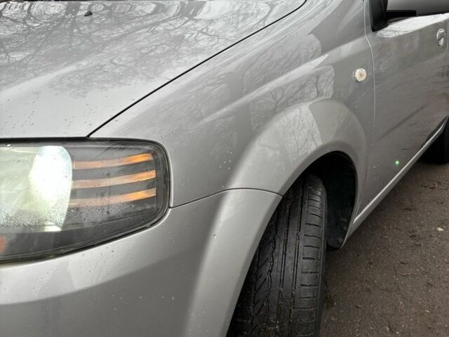 Серый Шевроле Авео, объемом двигателя 1.2 л и пробегом 240 тыс. км за 3200 $, фото 14 на Automoto.ua