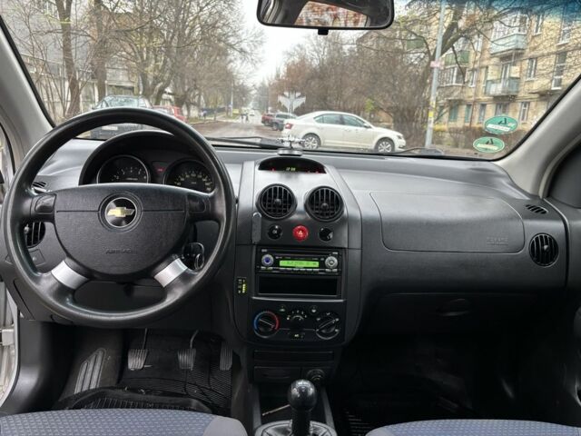 Серый Шевроле Авео, объемом двигателя 1.2 л и пробегом 240 тыс. км за 3200 $, фото 21 на Automoto.ua
