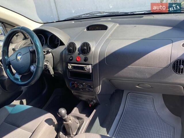 Серый Шевроле Авео, объемом двигателя 1.5 л и пробегом 284 тыс. км за 2850 $, фото 10 на Automoto.ua