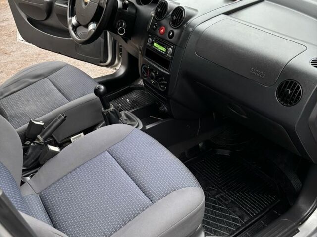 Серый Шевроле Авео, объемом двигателя 1.2 л и пробегом 240 тыс. км за 3200 $, фото 22 на Automoto.ua