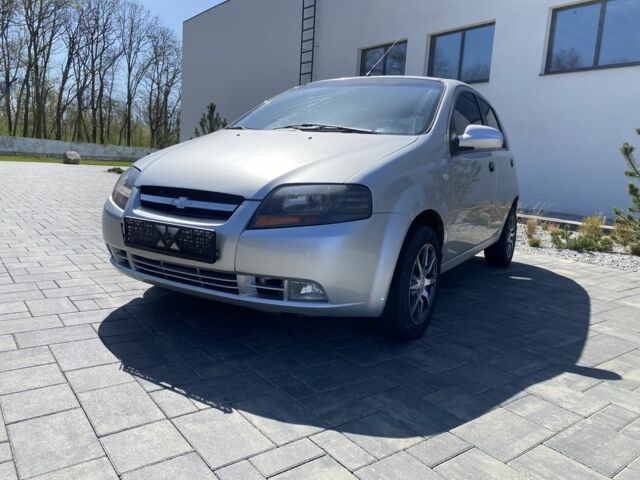 Серый Шевроле Авео, объемом двигателя 1.5 л и пробегом 282 тыс. км за 3349 $, фото 3 на Automoto.ua