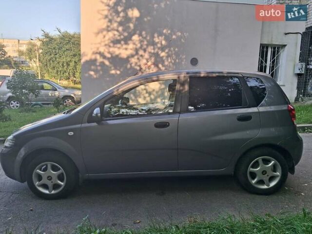 Серый Шевроле Авео, объемом двигателя 1.5 л и пробегом 295 тыс. км за 3500 $, фото 4 на Automoto.ua