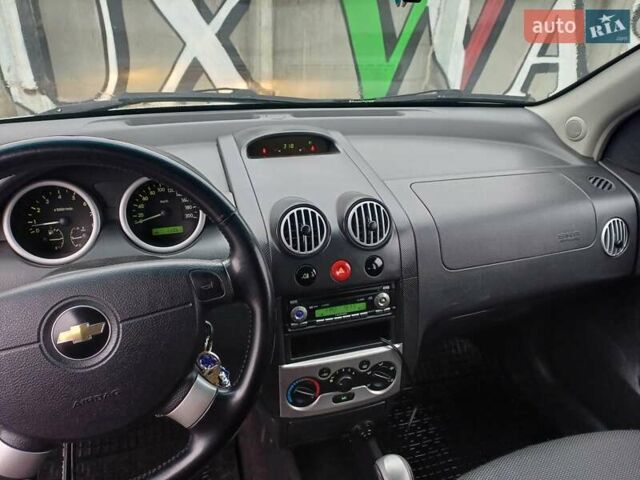 Сірий Шевроле Авео, об'ємом двигуна 1.4 л та пробігом 112 тис. км за 4150 $, фото 23 на Automoto.ua