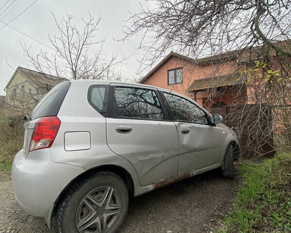 Сірий Шевроле Авео, об'ємом двигуна 1.5 л та пробігом 215 тис. км за 3500 $, фото 3 на Automoto.ua