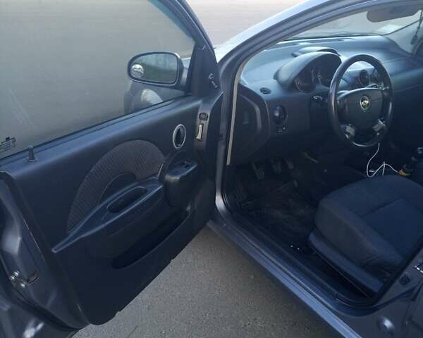 Серый Шевроле Авео, объемом двигателя 1.5 л и пробегом 224 тыс. км за 3500 $, фото 8 на Automoto.ua