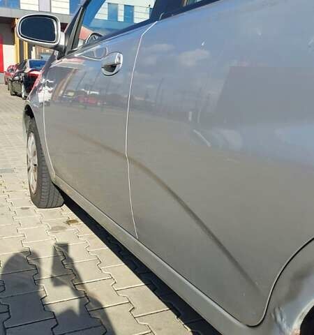 Сірий Шевроле Авео, об'ємом двигуна 1.2 л та пробігом 189 тис. км за 900 $, фото 6 на Automoto.ua