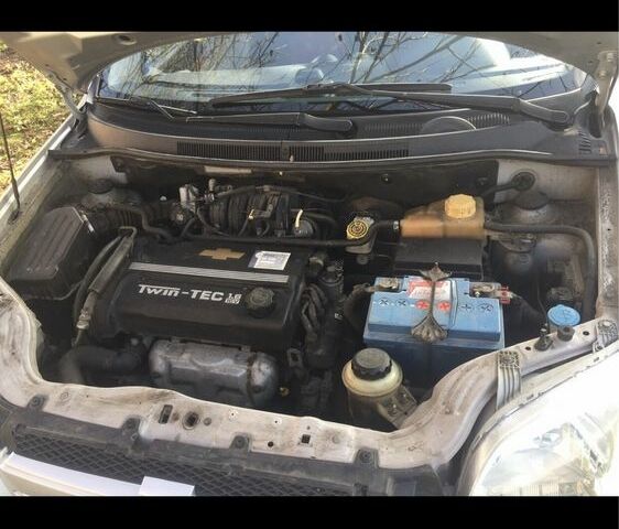 Серый Шевроле Авео, объемом двигателя 1.6 л и пробегом 160 тыс. км за 3500 $, фото 5 на Automoto.ua