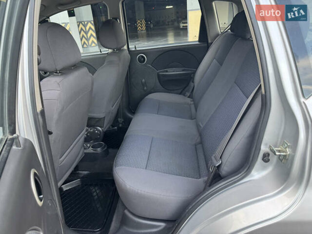 Серый Шевроле Авео, объемом двигателя 1.2 л и пробегом 220 тыс. км за 3450 $, фото 36 на Automoto.ua