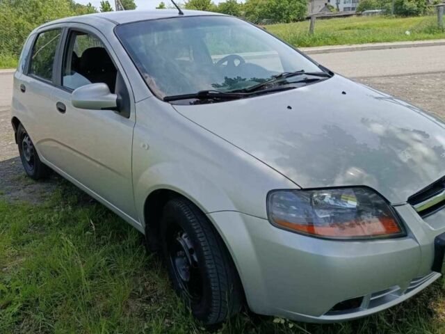 Серый Шевроле Авео, объемом двигателя 1.5 л и пробегом 265 тыс. км за 2600 $, фото 2 на Automoto.ua