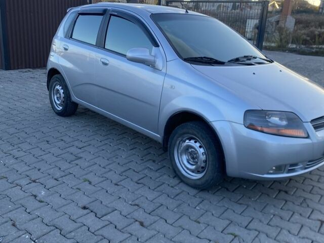 Серый Шевроле Авео, объемом двигателя 1.5 л и пробегом 160 тыс. км за 3200 $, фото 1 на Automoto.ua