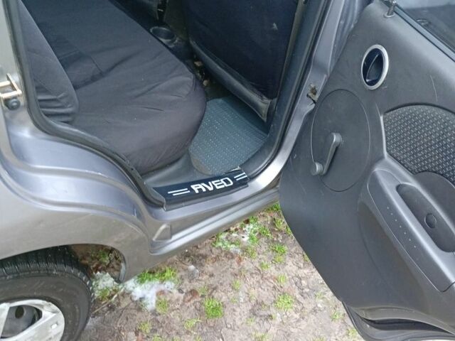 Сірий Шевроле Авео, об'ємом двигуна 1.5 л та пробігом 2 тис. км за 2700 $, фото 7 на Automoto.ua