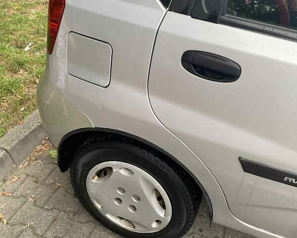Сірий Шевроле Авео, об'ємом двигуна 1.5 л та пробігом 245 тис. км за 3000 $, фото 6 на Automoto.ua