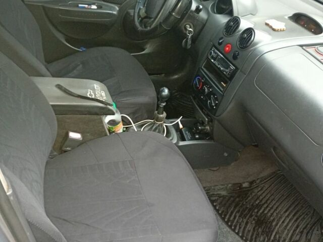 Сірий Шевроле Авео, об'ємом двигуна 1.5 л та пробігом 2 тис. км за 2700 $, фото 6 на Automoto.ua