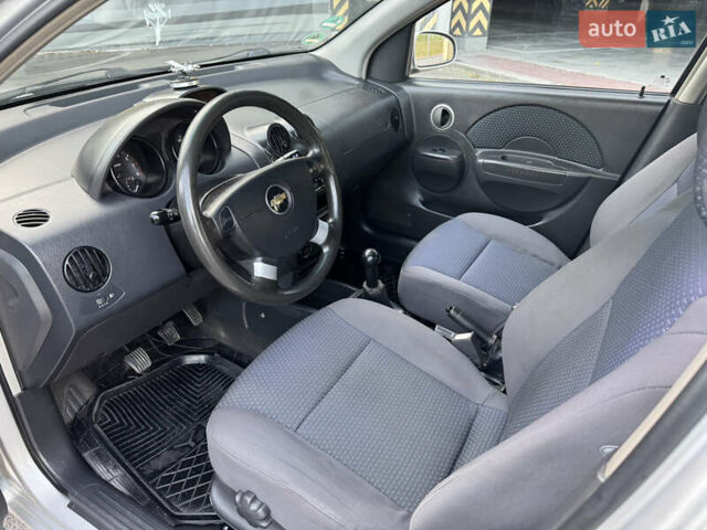 Серый Шевроле Авео, объемом двигателя 1.2 л и пробегом 220 тыс. км за 3450 $, фото 24 на Automoto.ua
