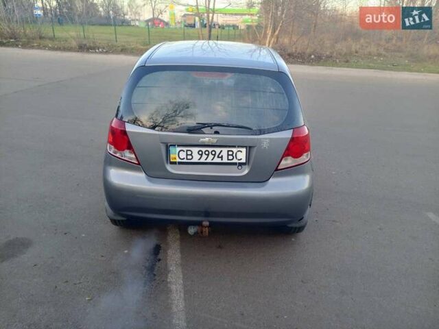 Серый Шевроле Авео, объемом двигателя 1.5 л и пробегом 224 тыс. км за 3500 $, фото 3 на Automoto.ua