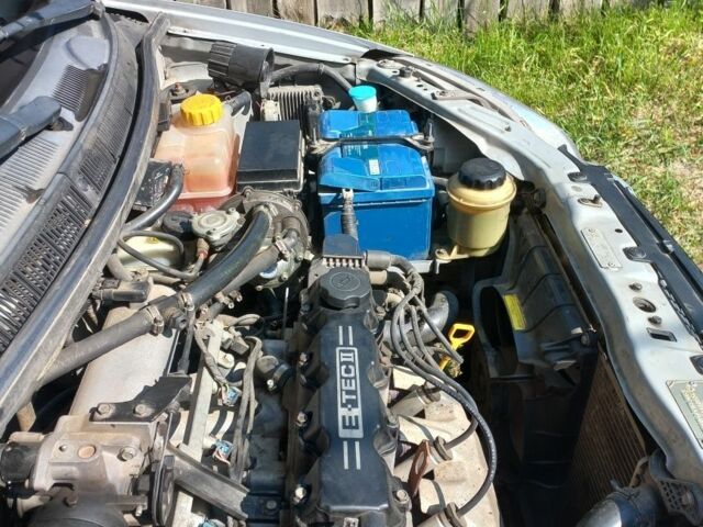 Серый Шевроле Авео, объемом двигателя 1.5 л и пробегом 270 тыс. км за 3000 $, фото 9 на Automoto.ua